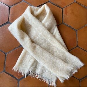 Vintage Womens Liberty of London Ivory Wool Mohair Scarf Fringe Scotland 72”x24”